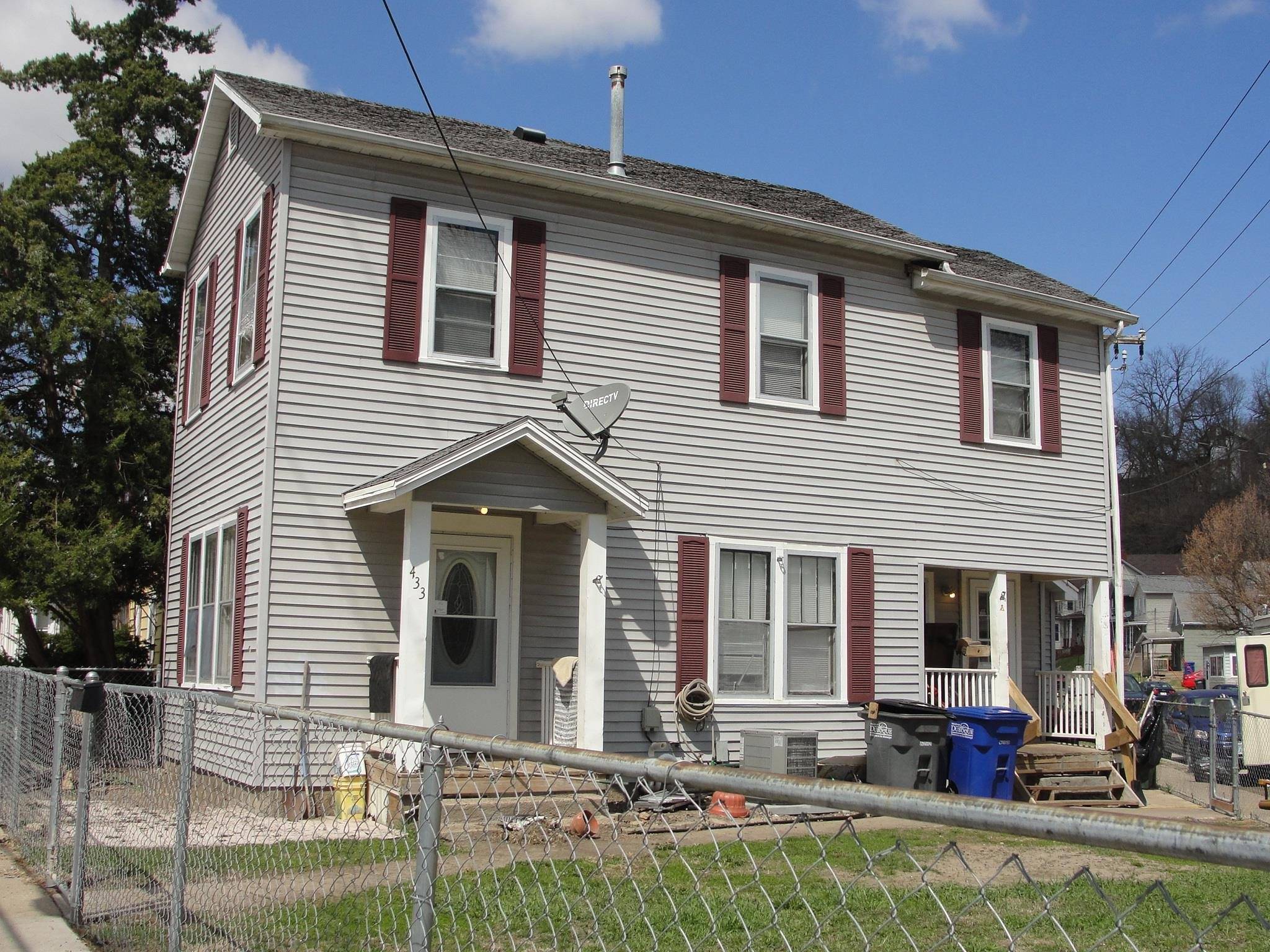 433 W Locust ST, Dubuque, IA 52001