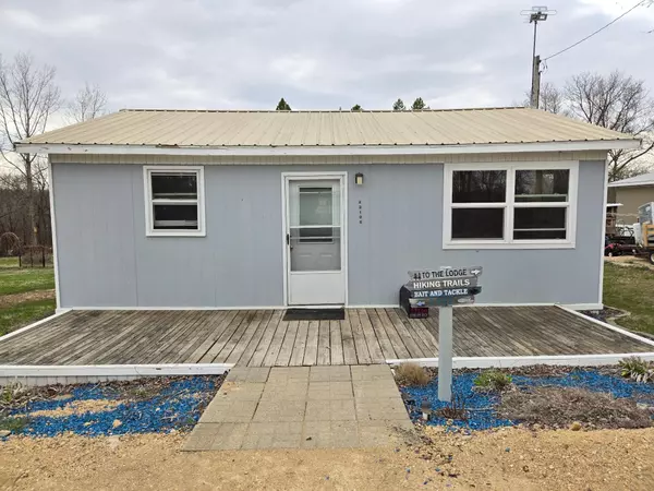23100 Leisure Lake DR, Bernard, IA 52032