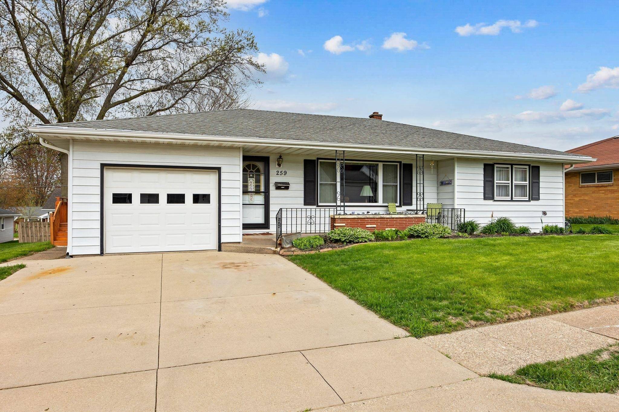 Dubuque, IA 52001,259 Princeton PL