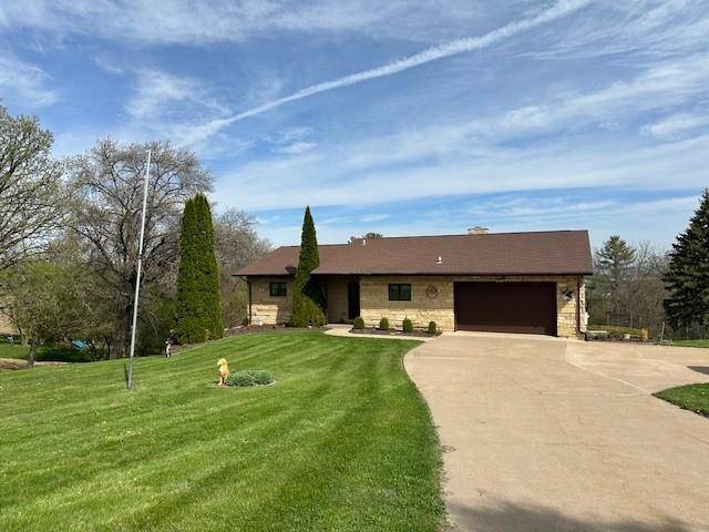 Dubuque, IA 52003,13489 N Cascade RD