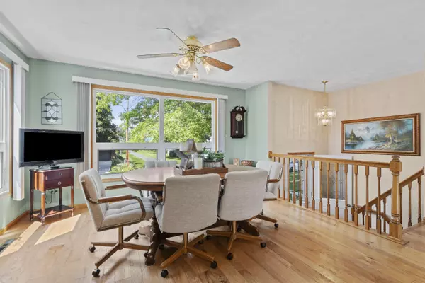 New Vienna, IA 52065,1816 Smith St