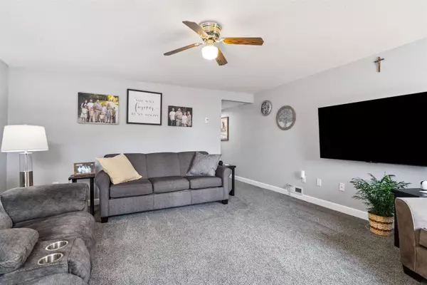 Worthington, IA 52078,204 1st Ave W