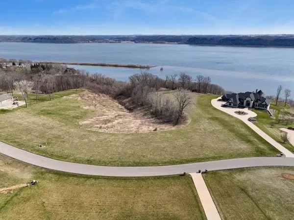 Dubuque, IA 52001,Lot 7 Heritage Ridge EST