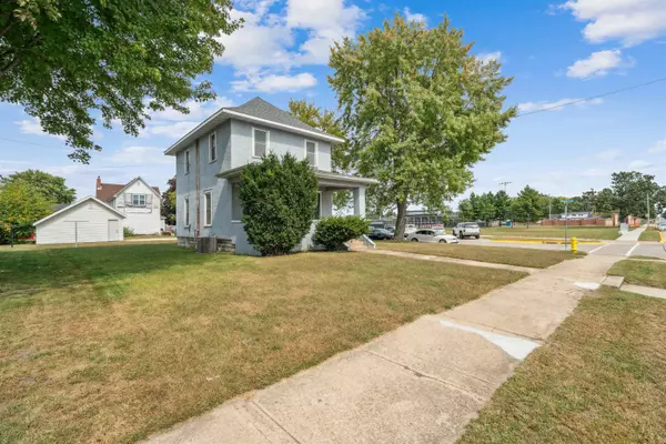 Manchester, IA 52057,212 prospect ST