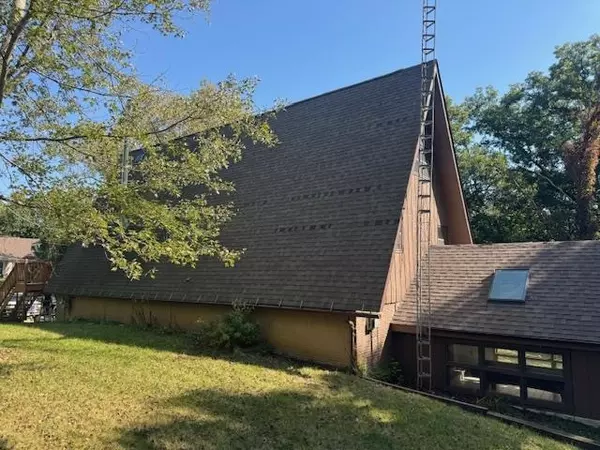 East Dubuque, IA 61025,1420 Hiawatha DR