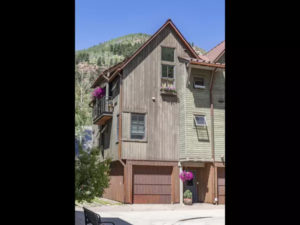 Telluride, CO 81435,240 S Mahoney DR #23