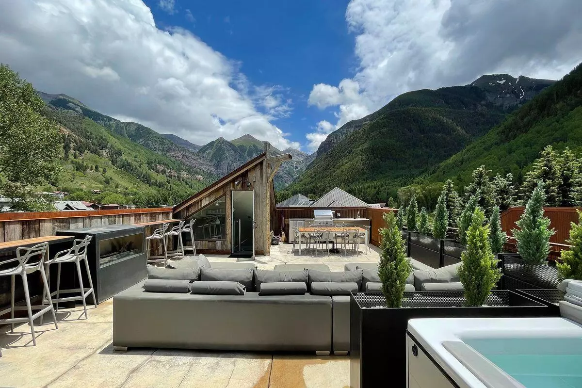 Telluride, CO 81435,360 S Pine ST #12