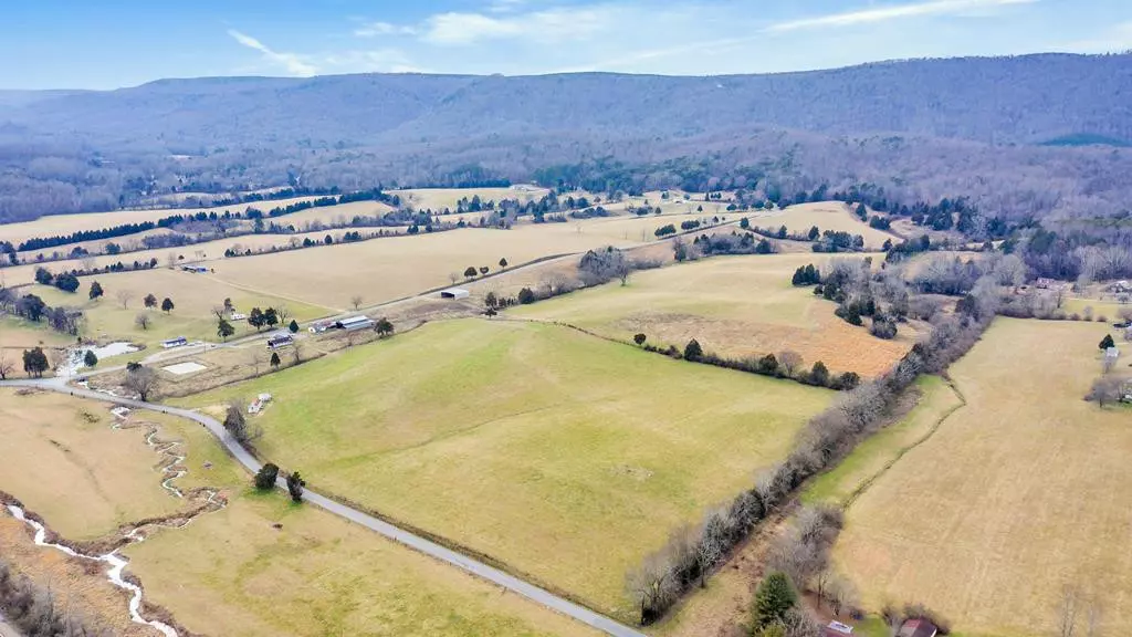 35 Ac Ideal Valley RD, Spring City, TN 37381