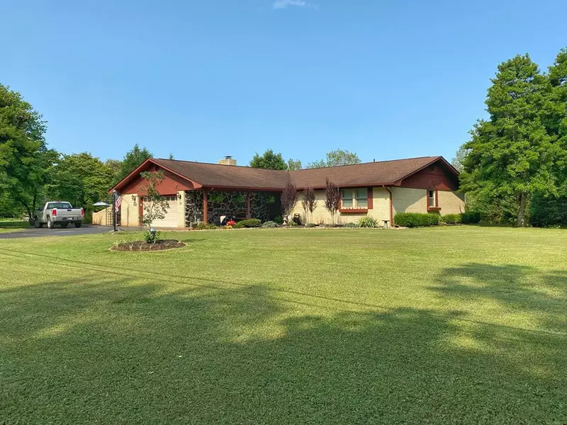 120 County Road 576, Englewood, TN 37329