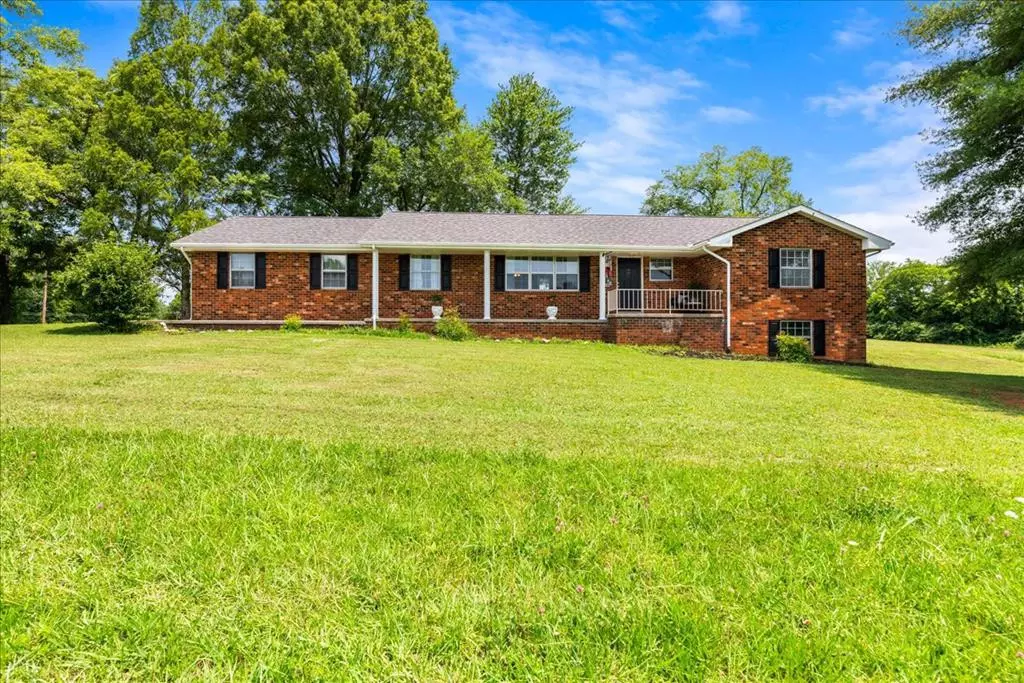 Sweetwater, TN 37874,120 Pond Creek RD