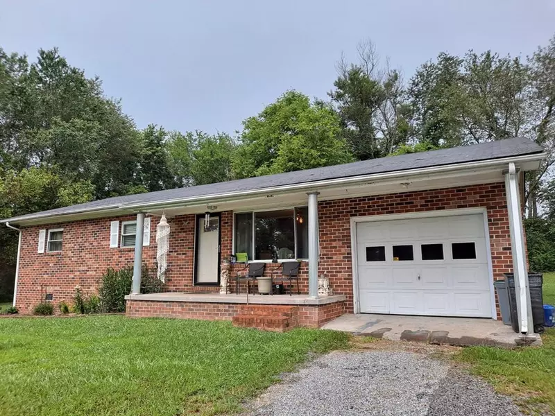 153 County Road 896, Etowah, TN 37331