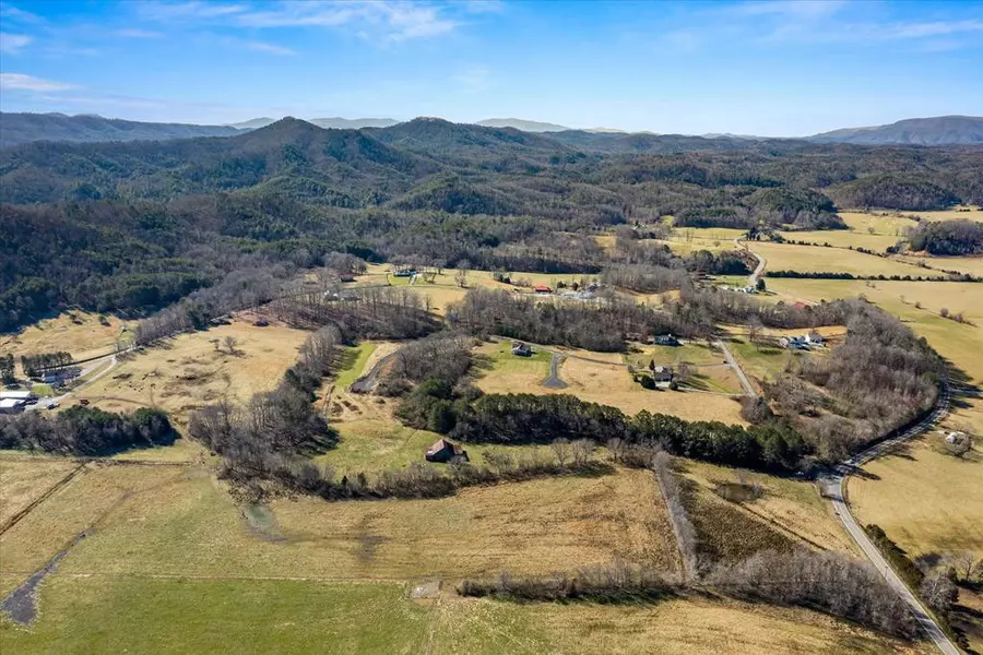 Lot 22 Upland VW, Tellico Plains, TN 37385