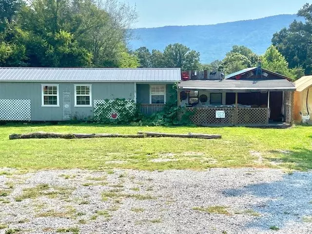 1975 Highway 411 S, Etowah, TN 37331