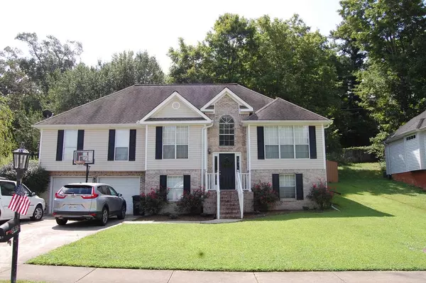 8462 Shadetree LN, Ooltewah, TN 37363