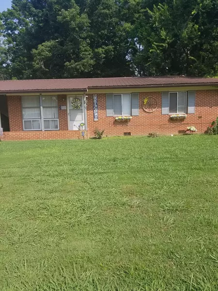 213 N Amhurst PL, Englewood, TN 37329