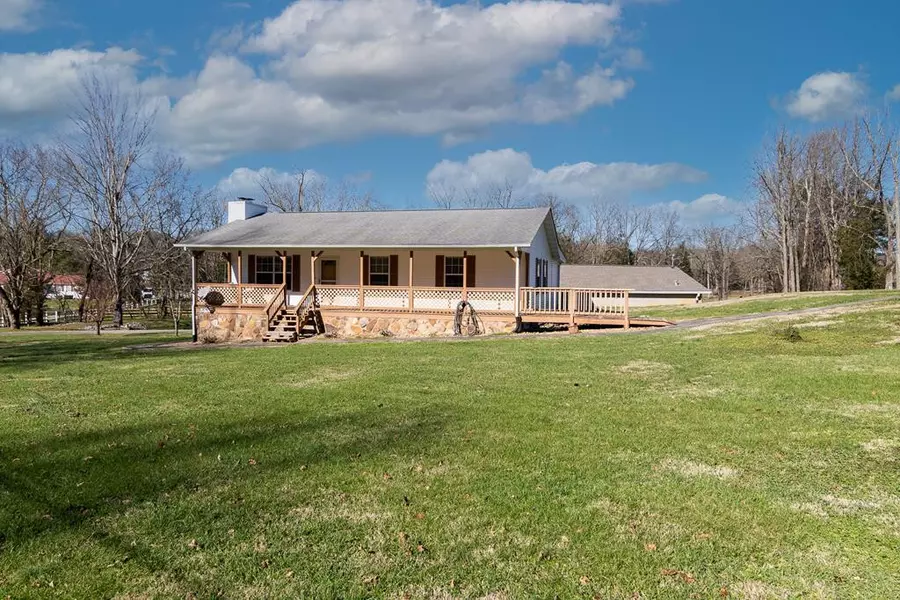 105 County Road 330, Niota, TN 37826