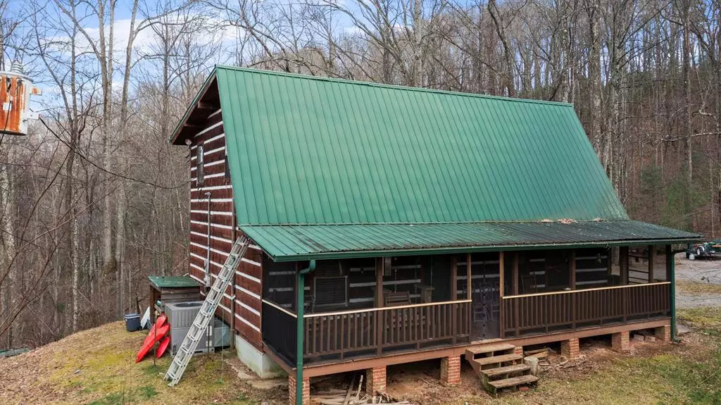 820 Chestnut Mountain RD, Reliance, TN 37369