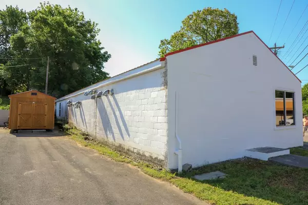 Cleveland, TN 37311,935 Wildwood AVE SE