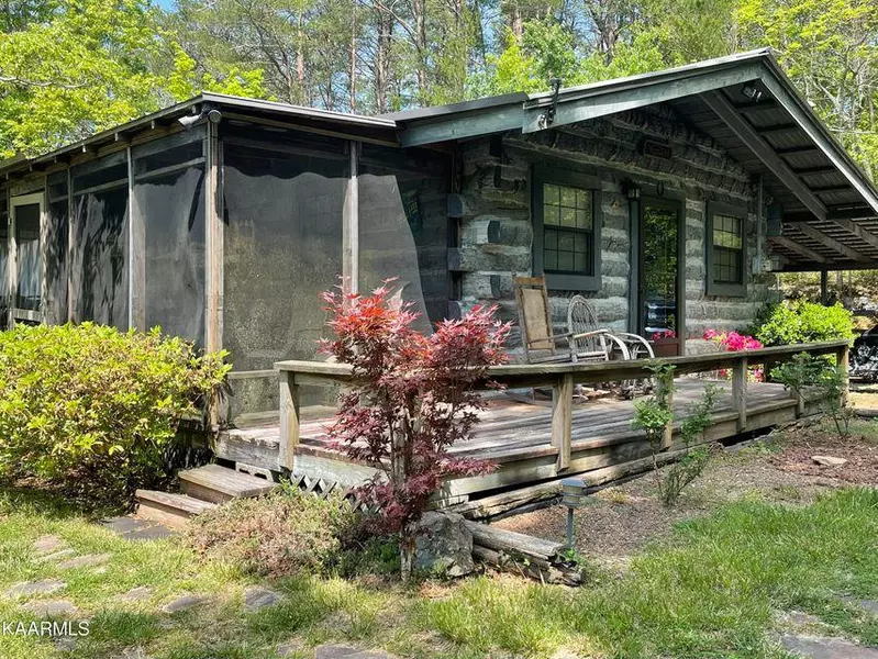 520 Unicoi Lakes RD, Tellico Plains, TN 37385