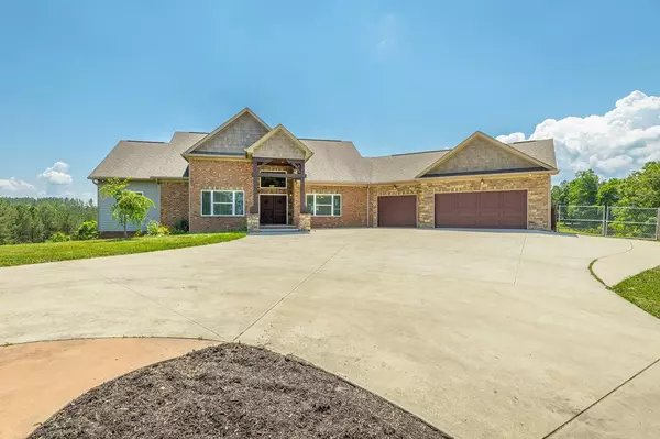 12416 Burroughs LN, Soddy-daisy, TN 37379