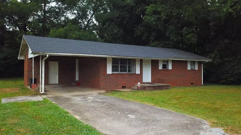 132 County Road 738, Riceville, TN 37370