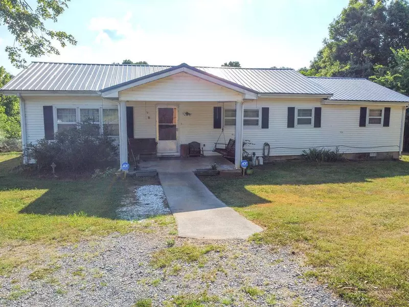 156 County Road 854, Etowah, TN 37331