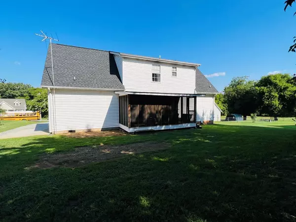 Charleston, TN 37310,140 Apple Valley CT NE