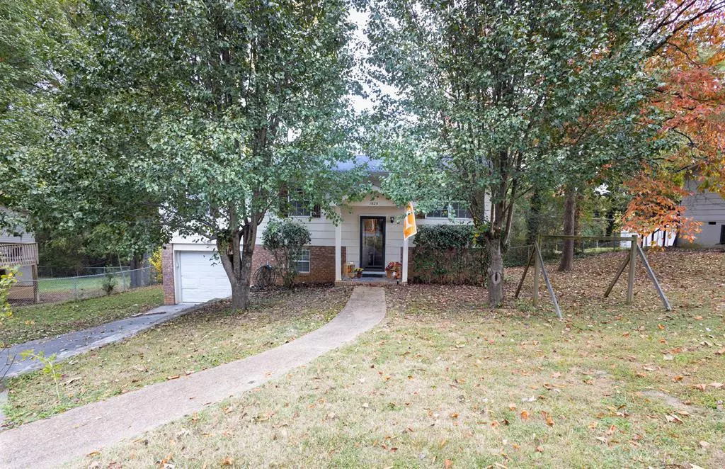 Hixson, TN 37343,1625 N Chester