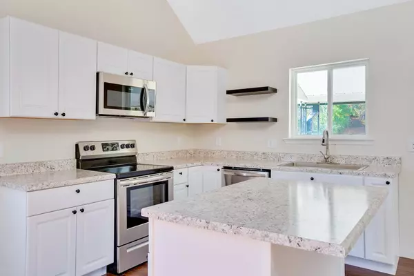 Sale Creek, TN 37373,15002 Back Valley RD