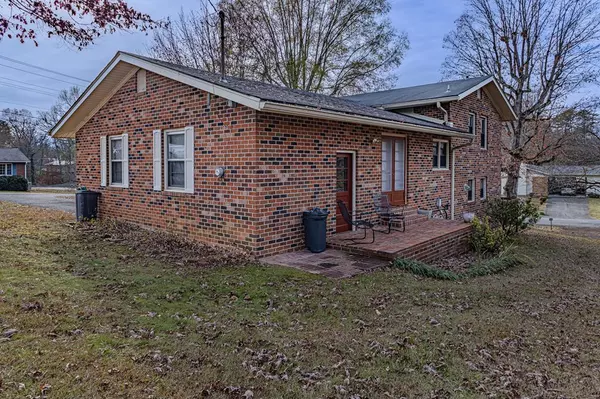 Etowah, TN 37331,254 Toomey ST