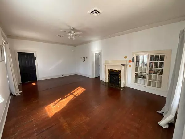 Charleston, TN 37310,105 Cass ST NE