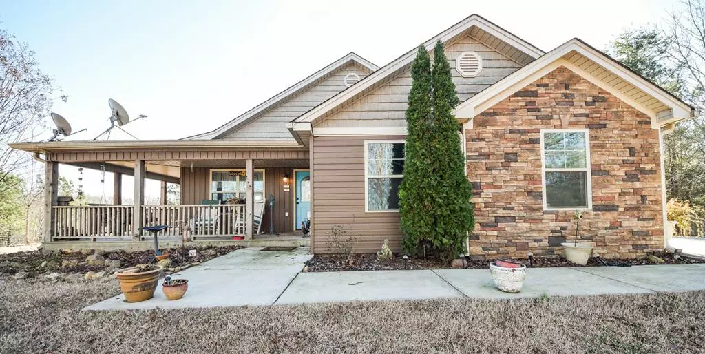 Charleston, TN 37310,330 Moore Circle RD NW