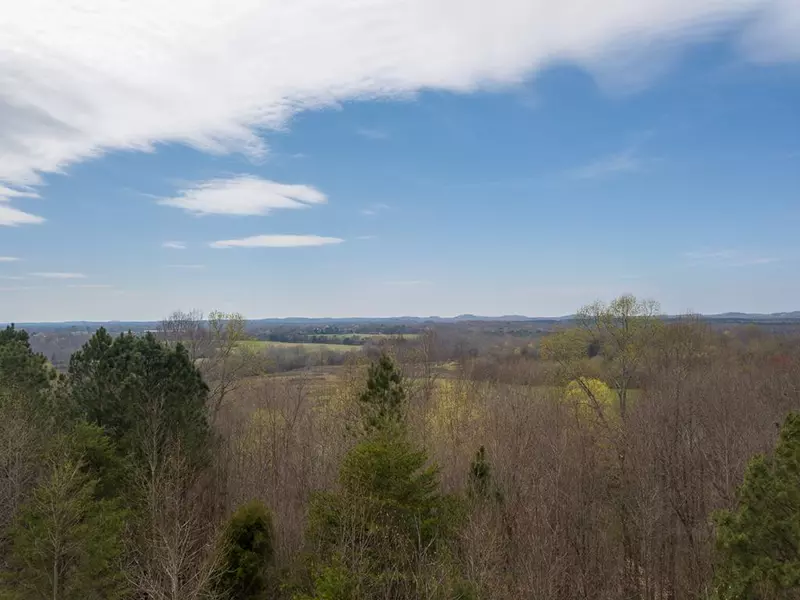 544 County Road 782, Etowah, TN 37331