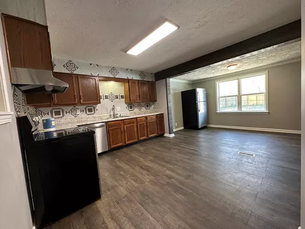 Spring City, TN 37381,139 Creek RD