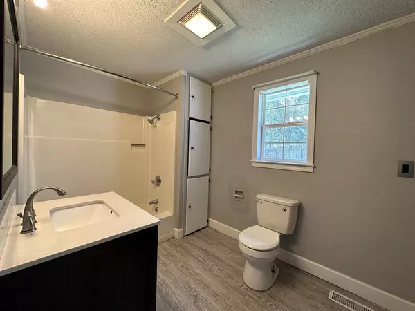 Spring City, TN 37381,139 Creek RD