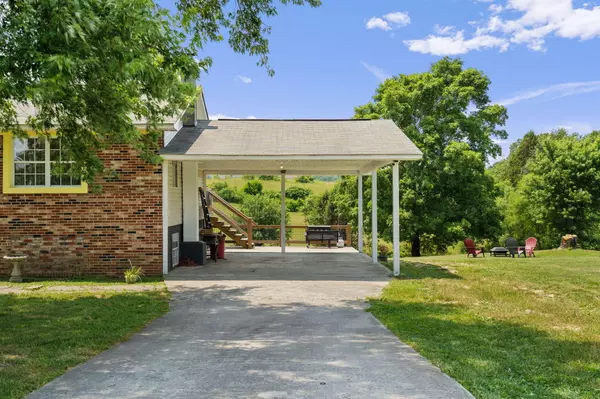 Spring City, TN 37381,277 Harrison RD