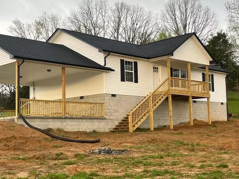 386 Kelly LN, Pikeville, TN 37367