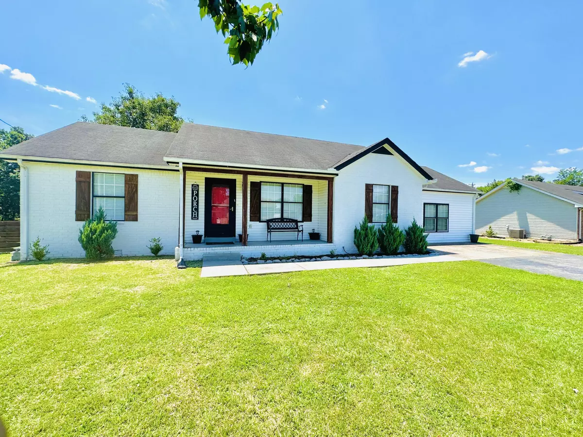 Smyrna, TN 37167,1002 Infinity CT