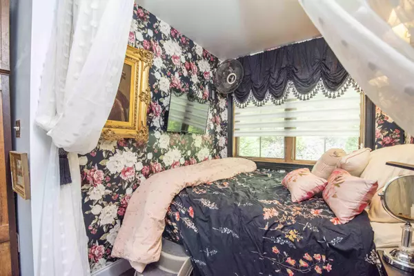 Clinton, TN 37716,158 Quail Hollow LN