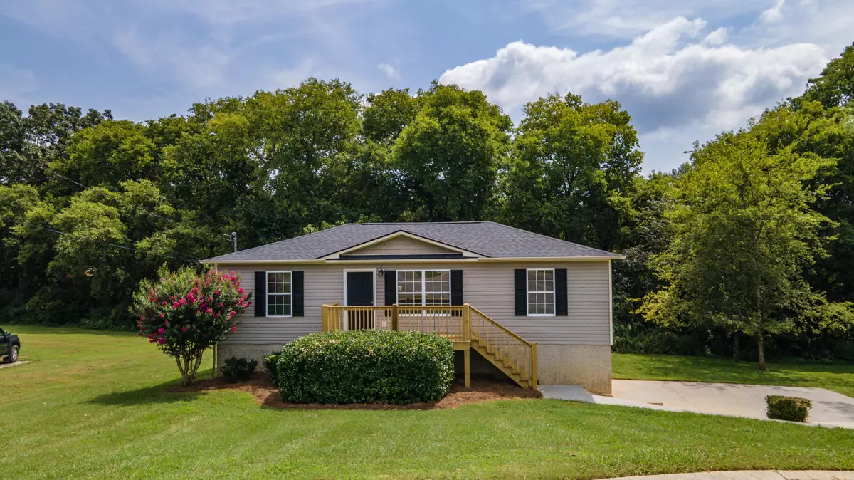 Charleston, TN 37310,139 Apple Valley CT NE