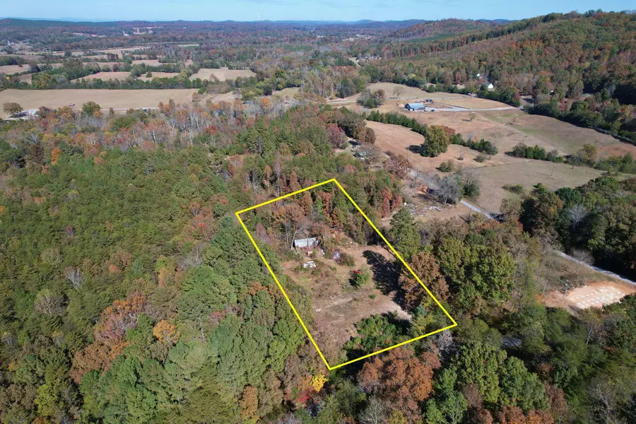 298 Agency Creek LN, Decatur, TN 37322