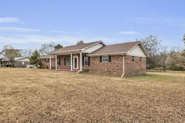 Cleveland, TN 37323,163 NE Live Oak TRL