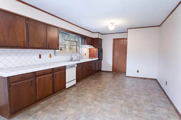 Athens, TN 37303,1812 N Jackson ST