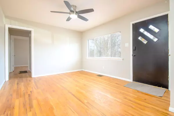 Knoxville, TN 37917,1619 Mccroskey AVE