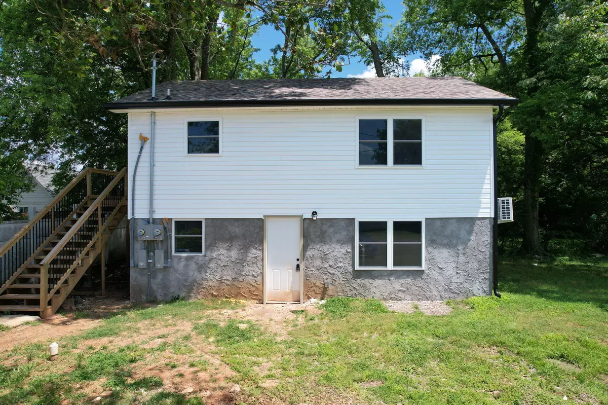 Cleveland, TN 37311,860 Berry ST NE