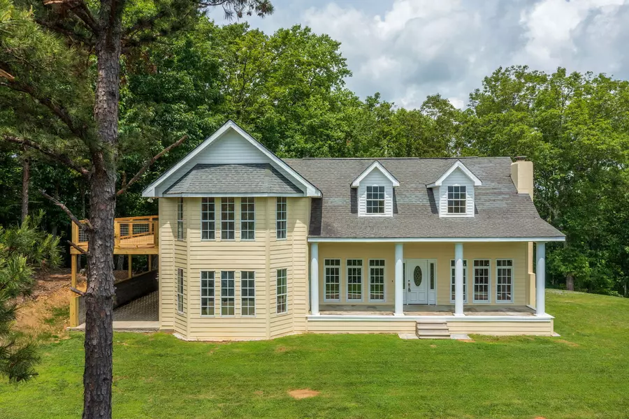 201 Payne Mountain RD, Tellico Plains, TN 37385