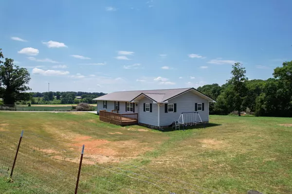 Benton, TN 37307,7961 Hwy 411