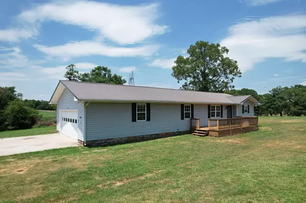 Benton, TN 37307,7961 Hwy 411