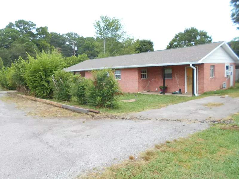 128 Irwin ST, Decatur, TN 37322