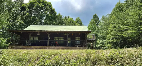 363 Shields Branch RD,  Tellico Plains,  TN 37385
